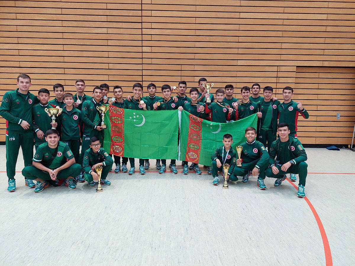 Türkmen karateçileri Germaniýada geçen halkara ýaryşynda 16 medal gazandylar